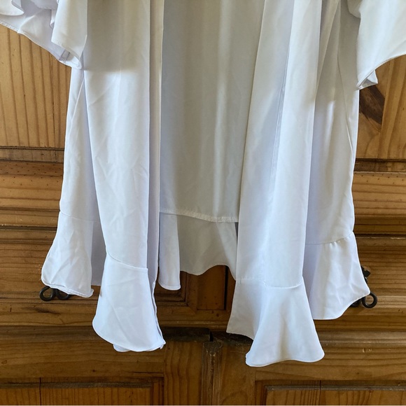 Birdy Grey White Robe - Picture 3 of 9